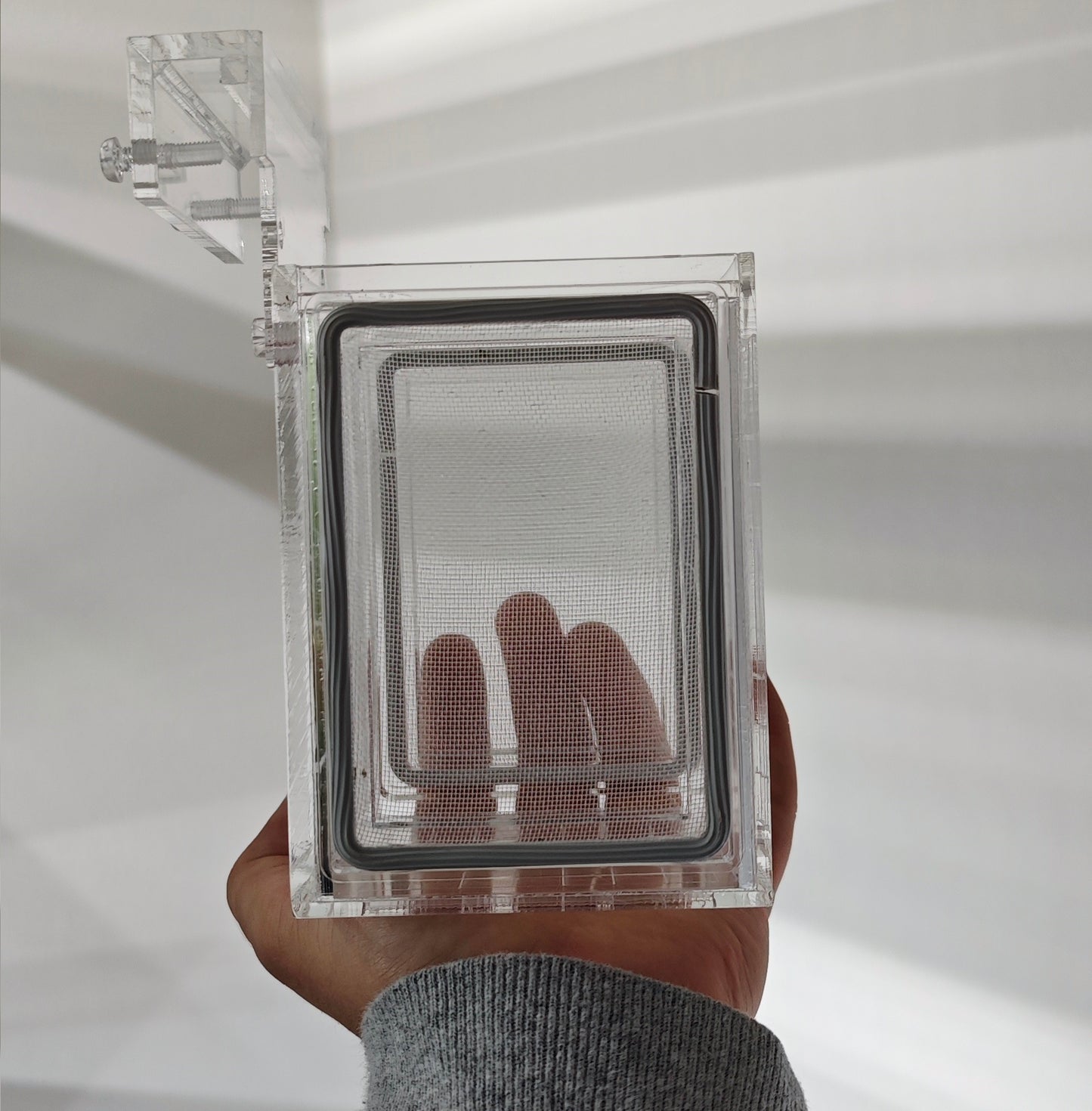 Hang-On Isolation Box